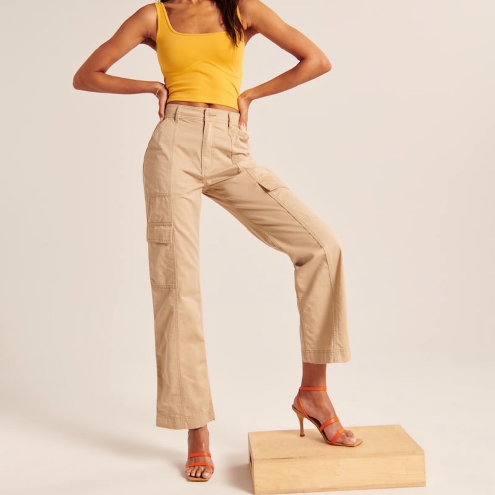 Abercrombie Relaxed Utility Pants 🤍